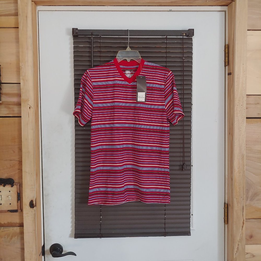 Brooklyn Express mens v-neck t shirt NWT  size small